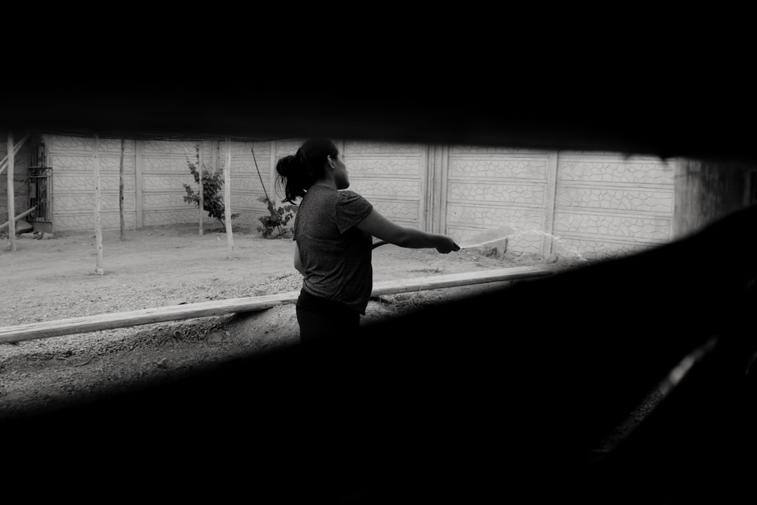 Zo sluit je een tuinslang aan op een kraan zonder schroefdraad