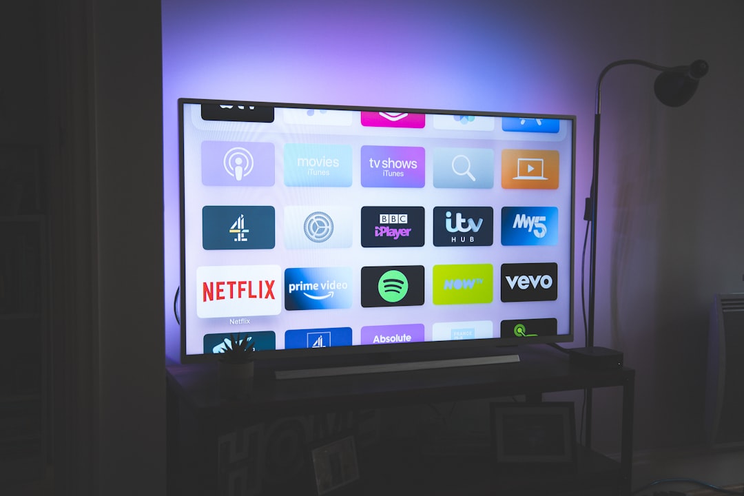 Bob Sikkes: wie is de bekende tv-aannemer van Kopen Zonder Kijken?